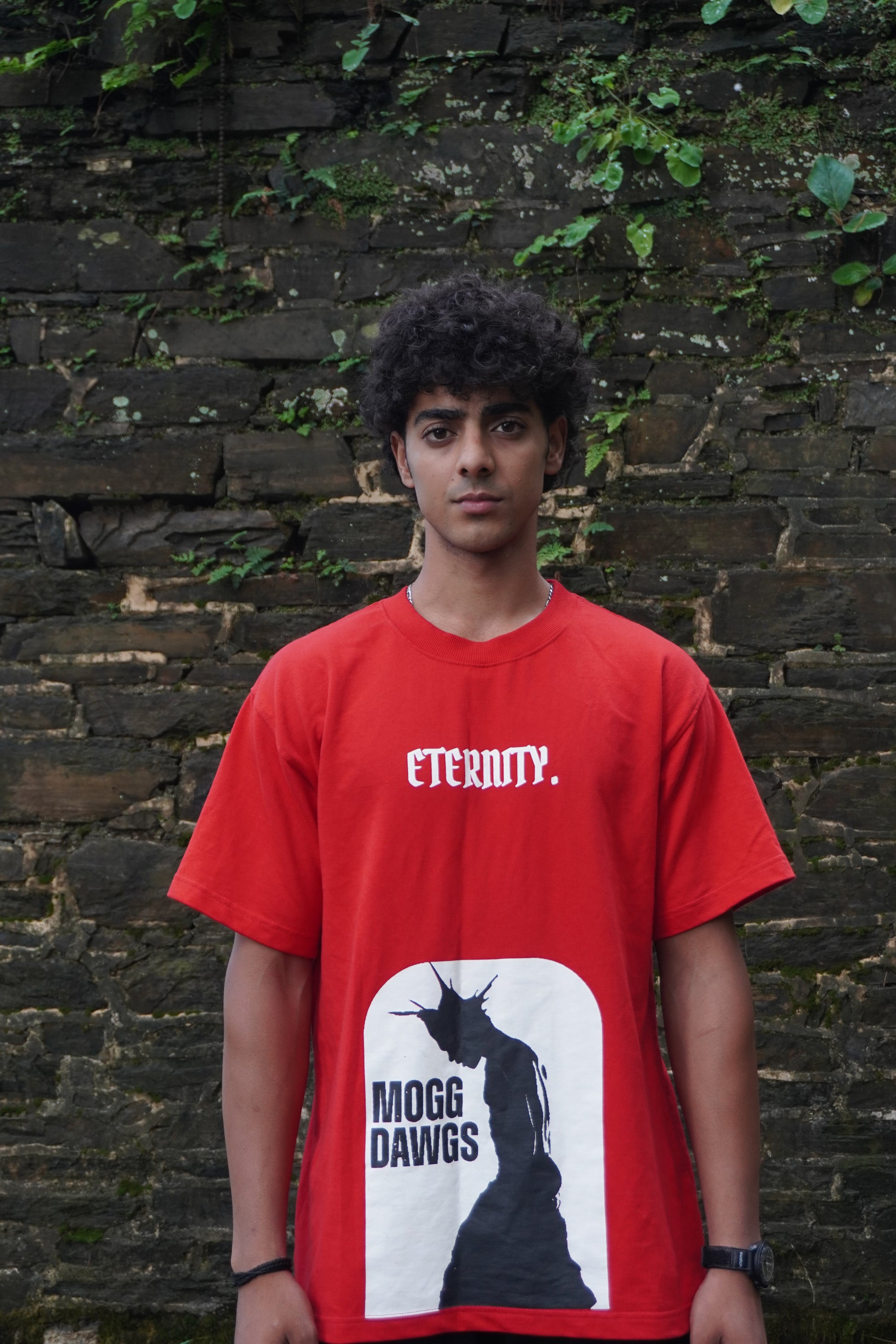 Eternity Oversized T-Shirt – Red | Mogg Dawgs